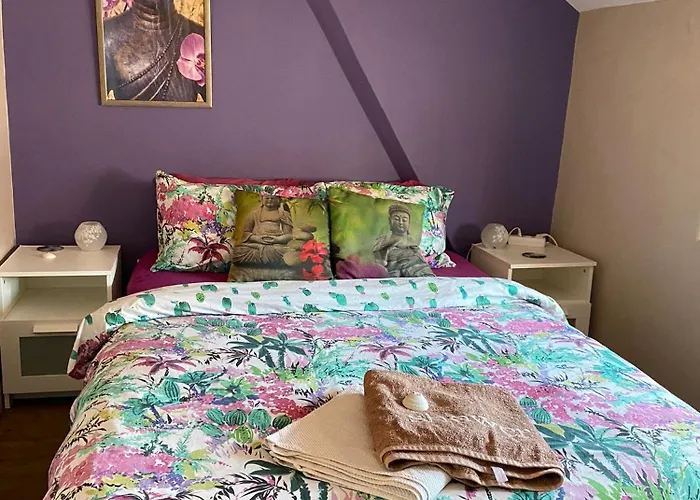 The Paintshop Хостел Фигейра-да-Фош