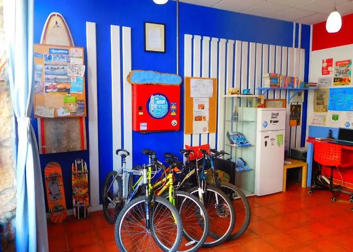 The Paintshop Хостел *